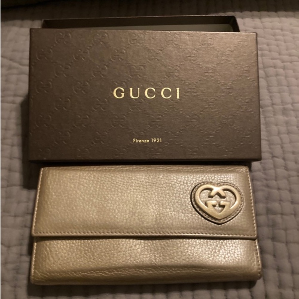 GUC Gucci leather wallet with box